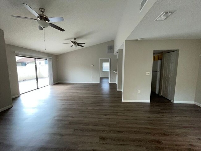 Building Photo - 1880 N Crystal Lake Dr