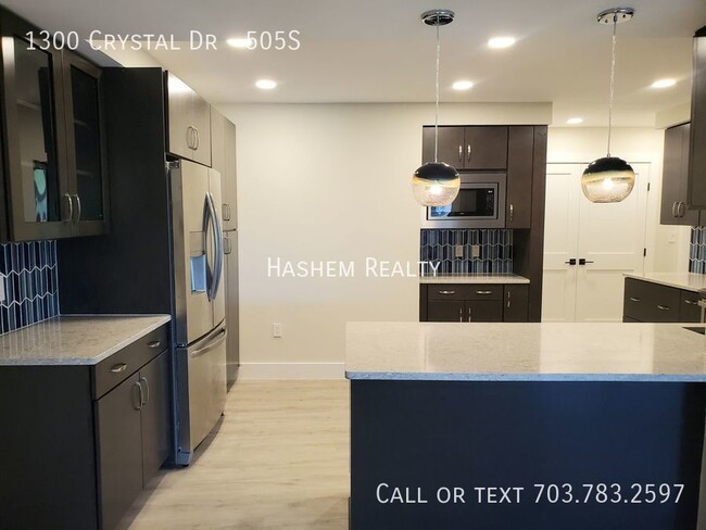Foto del edificio - Spacious condo with stunning views in Arli...