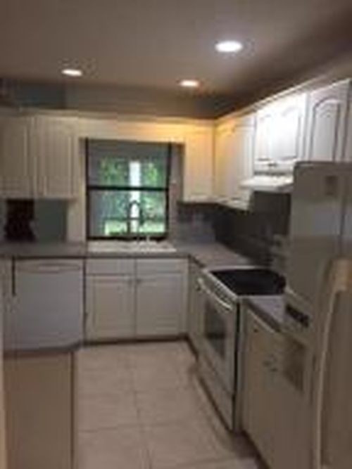 Foto del edificio - 4560 Brandywine Dr
