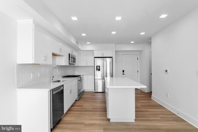 Foto del edificio - 701 N Henry St