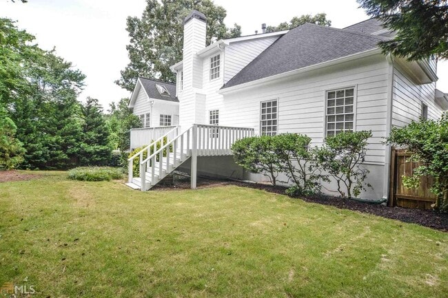 Building Photo - 115 White River Ct