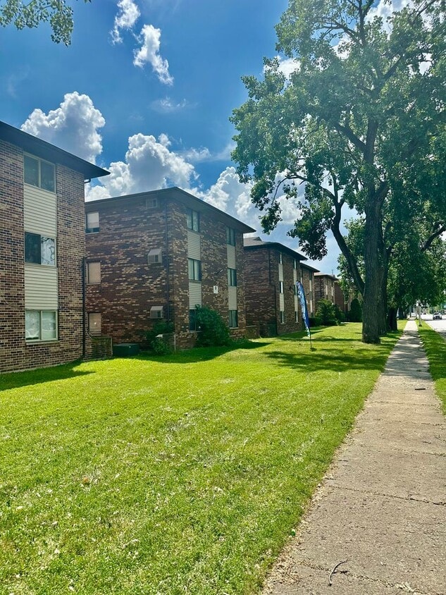 Primary Photo - 3045 Bernice Rd