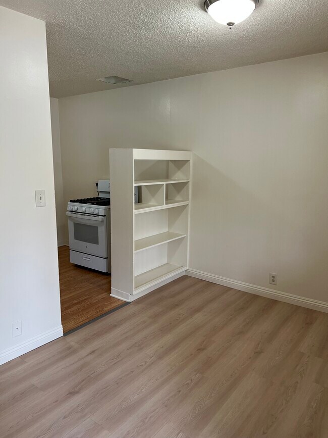 Foto del edificio - EllinCourt