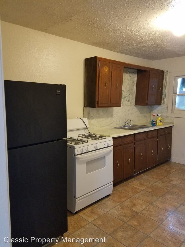 Foto del edificio - 2511 NW Loraine St