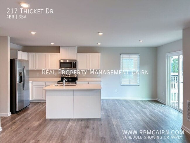 Building Photo - 217 Thicket Dr