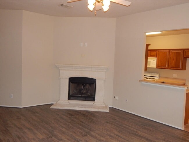 Building Photo - 272 Mesa View