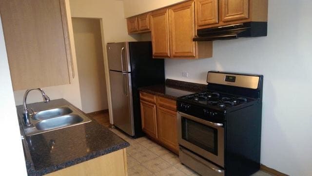 Building Photo - 3057 N Narragansett Ave