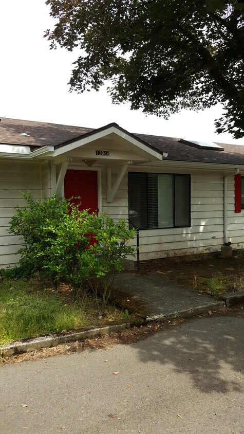 Primary Photo - 13948 SE Division St