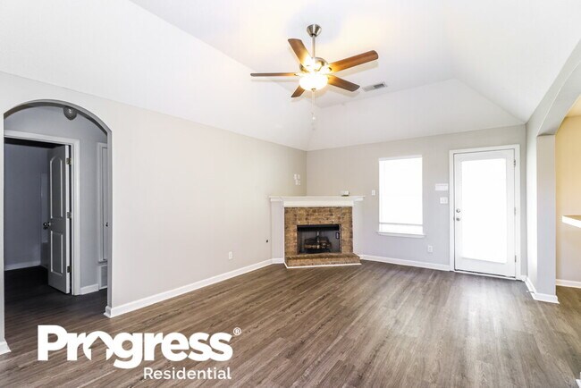 Building Photo - 1481 Lawson Dr