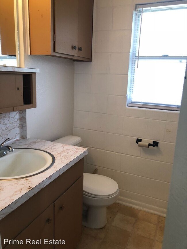 Foto del edificio - 520 W Kleberg Ave