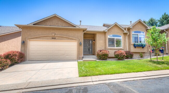 Building Photo - 5607 University Village View