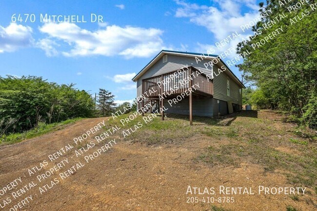 Building Photo - 6470 Mitchell Dr