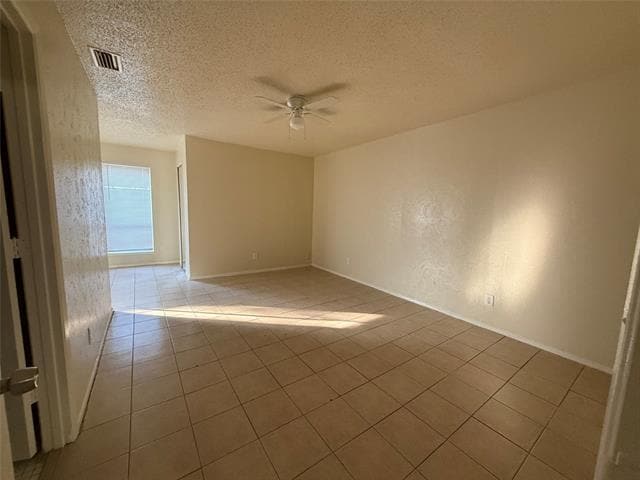 Foto del edificio - 5005 Galaxie Rd