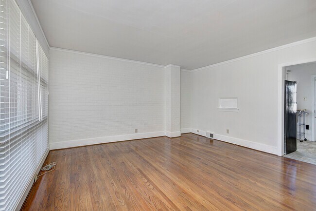 Building Photo - 4504 Woodlark Ln