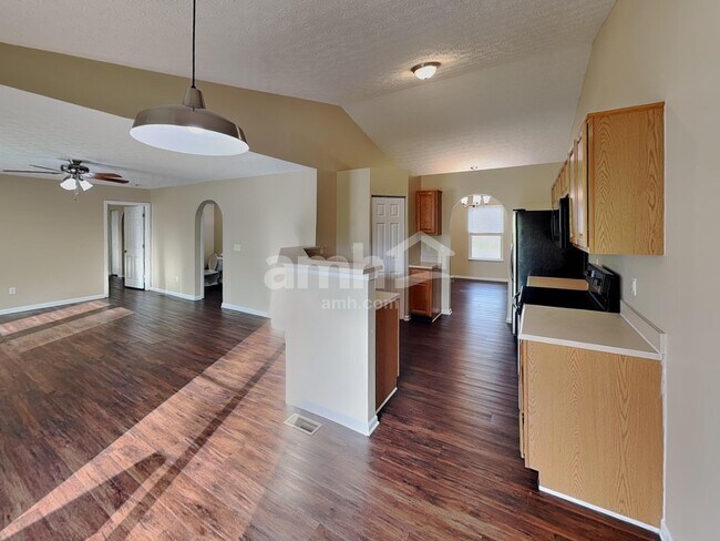 Foto del edificio - 167 Firestone Dr