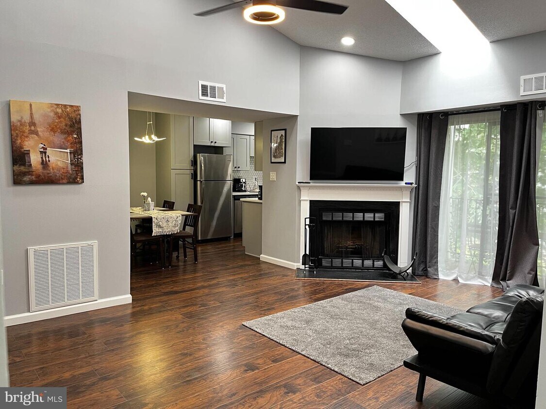 12232 Stevenson Ct, Woodbridge, VA 22192 Room for Rent in Woodbridge