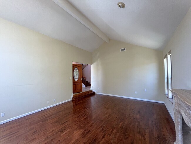 Building Photo - Spacious Home in San Luis Country Club Est...