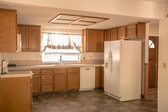 Foto del edificio - 16320 Loretta Ln
