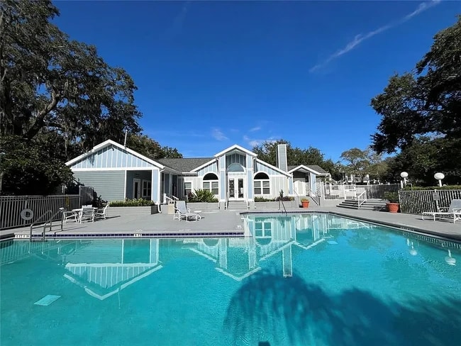 Building Photo - 715 Sugar Bay Way