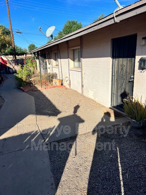 Photo - 454 S Stapley Dr Apartment