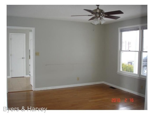 Building Photo - 3 br, 1.5 bath House - 701 Anita Court