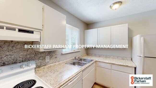 Foto del edificio - 5200 Armour Rd