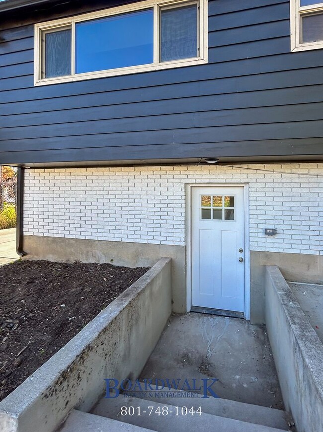 Building Photo - 259 S 230 E