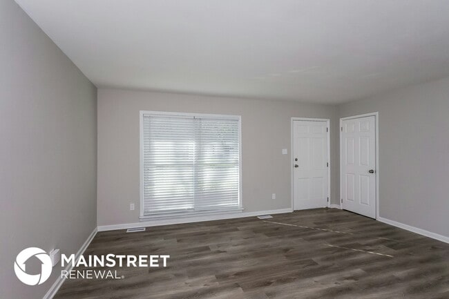Building Photo - 1720 Tennyson Dr