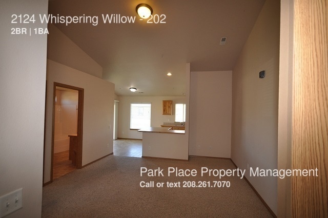 Building Photo - 2124 E Whispering Willow Ln
