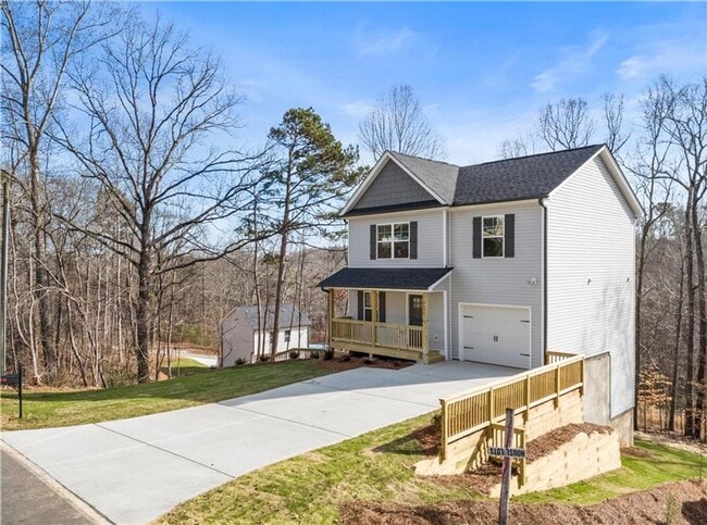 Building Photo - 3 bedroom/2.5 bath Like New in Forsyth Cou...