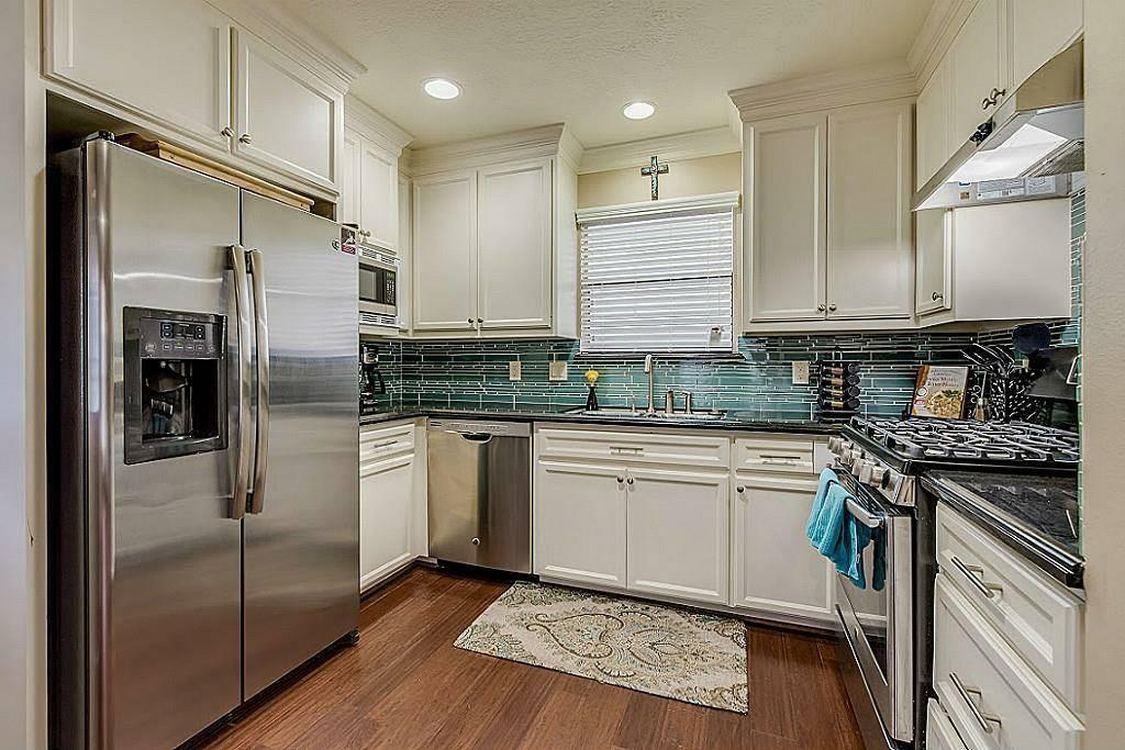 Foto principal - 824 Yale St