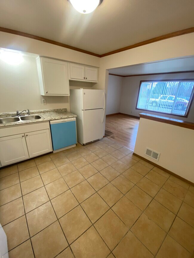 Evergreen Terrace Apartments Apartments in Hartford, WI