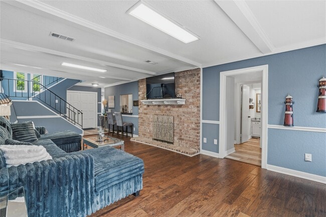 Building Photo - 2938 Camelot Ln