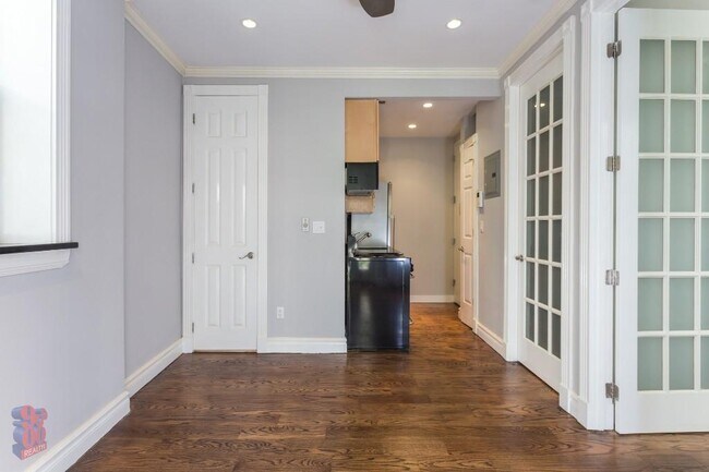 Foto del edificio - 330 E 35th St