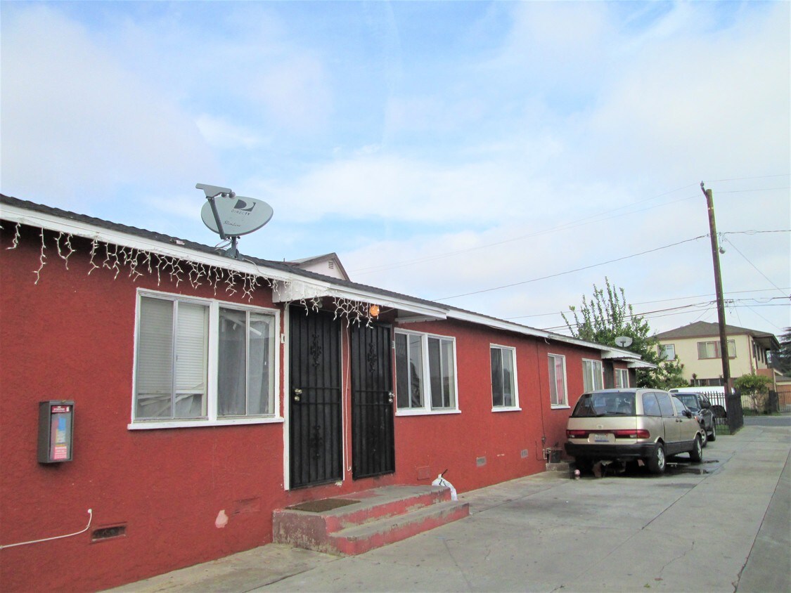 Building Photo - 3354 Norton Ave