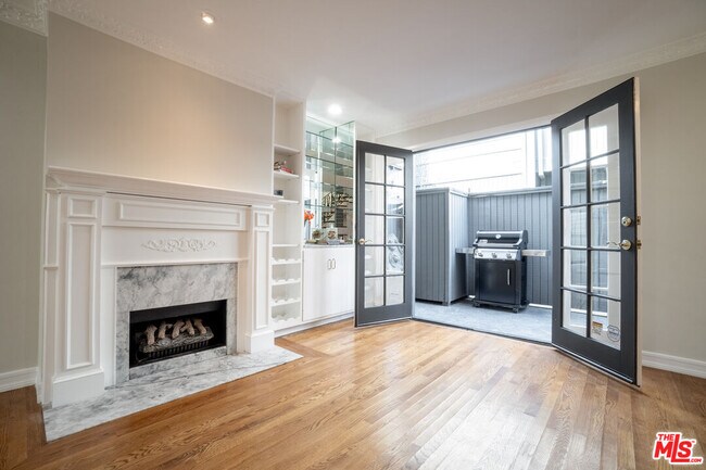 Foto del edificio - 880 Hilldale Ave