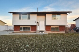 Building Photo - 5849 3840 W