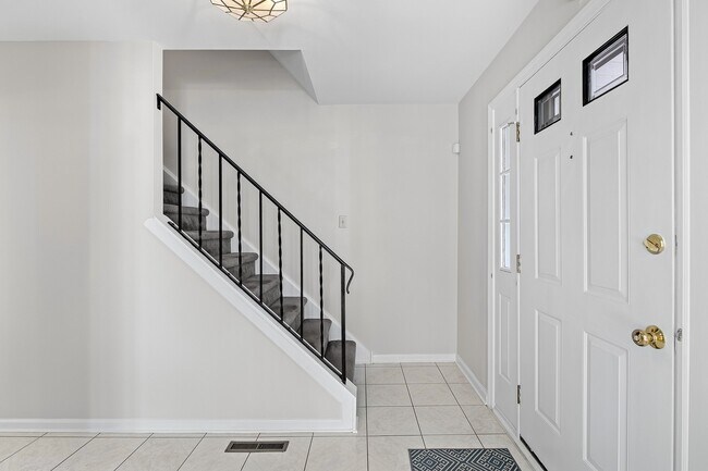 Vestíbulo - 2409 Sweetbriar Rd