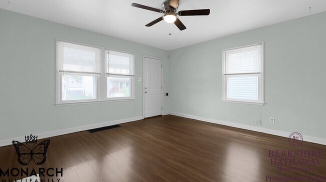 Foto del edificio - 223-227-227 S Warren Ave