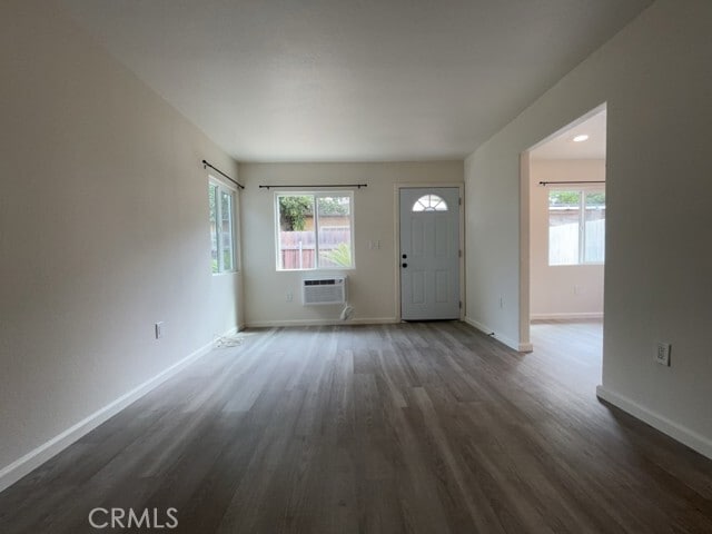 Building Photo - 3928 Everest Ave