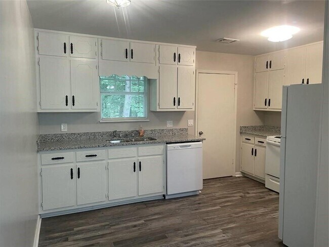 Foto del edificio - 4542 Candlestick Ln