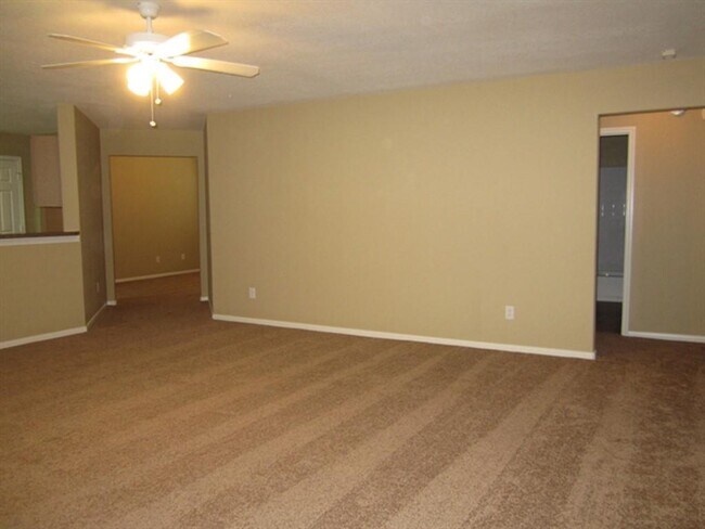 Foto del edificio - 3547 Barkers Crossing Ave