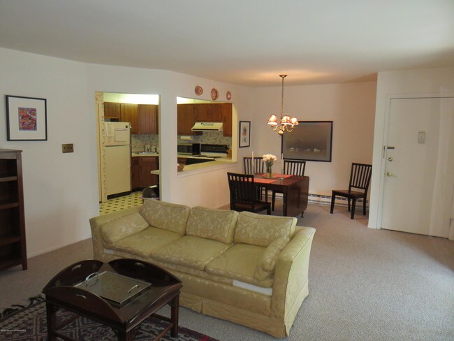 Foto del edificio - 43 Lexington Ct