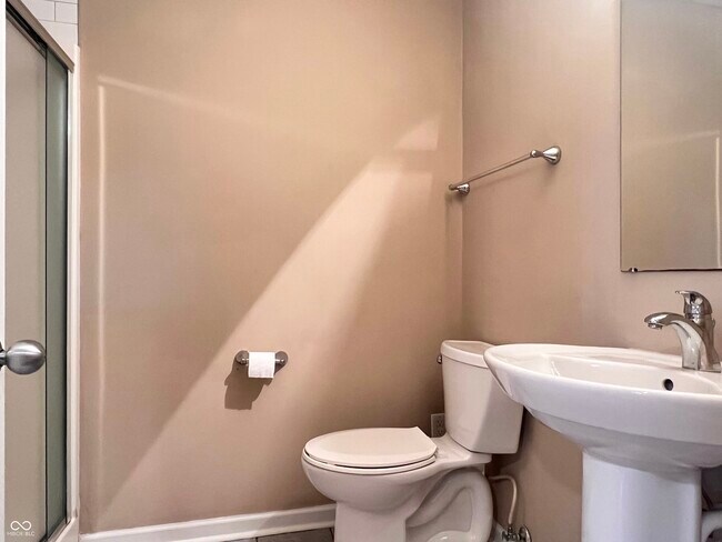 Foto del edificio - 3332 Decker Ridge Dr