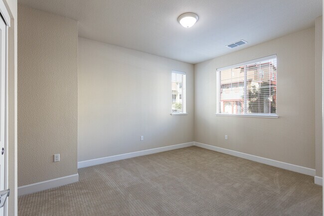 Building Photo - 881 Tranquility Cir