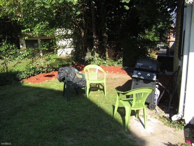 Foto del edificio - 351 Ellsworth Ave