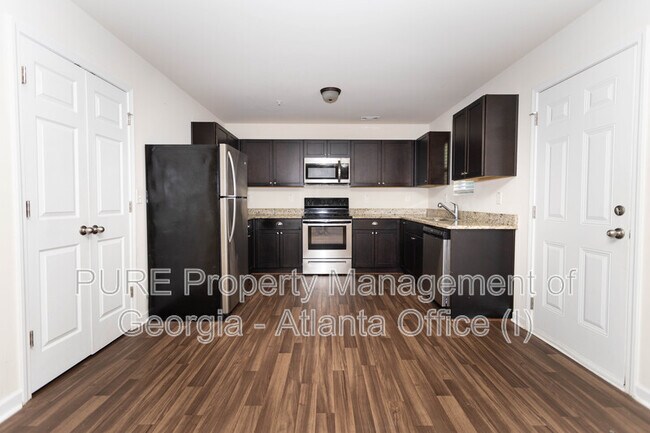 Foto del edificio - 639 Carlton Pointe Dr