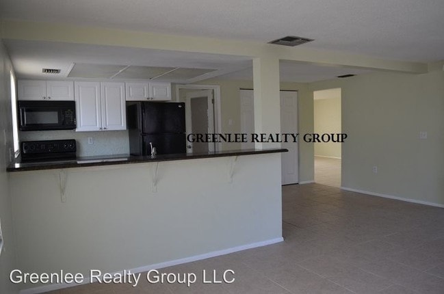 Building Photo - 3 br, 2 bath House - 3221 Topp Dr.