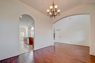 Building Photo - 11 Sagamore Ridge Pl