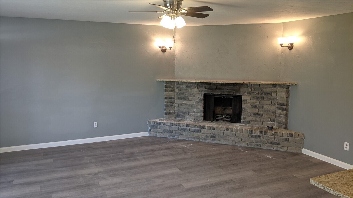 Building Photo - 4930 Prairie Ridge Rd